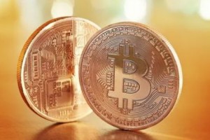 XRP：在加密货币宏观寒冬中应对恐慌情绪和机构动能